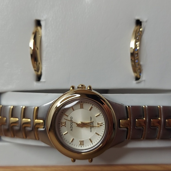 Womens 2 tone Adolfo watch, new - Picture 3 of 5